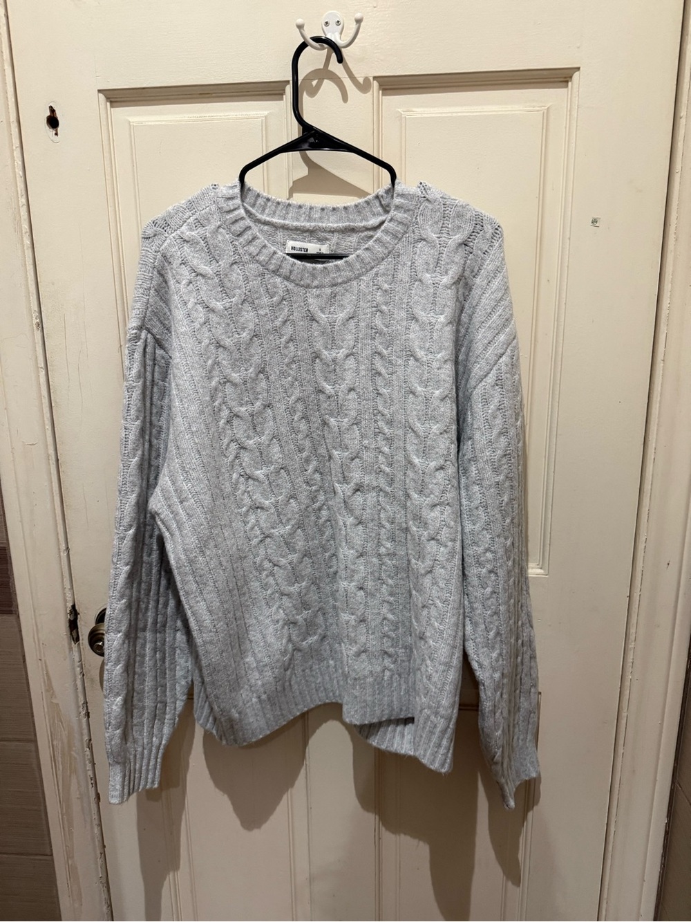 Hollister oversized cable knit sweater